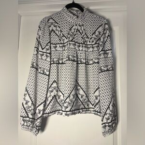 MAISON D'AMELIE Paris- PINTUCK TOP Ruffled Collar, Keyhole Button Closure